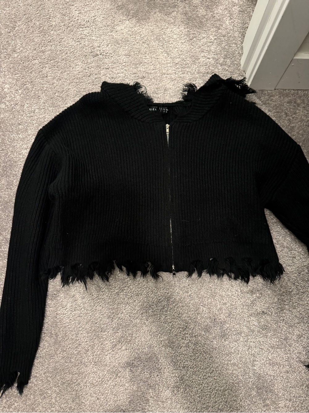 SHEIN Black Frayed Hem Zip-Up Cropped Knit Jacket